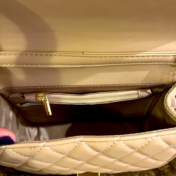 Lola Mae Quilted Hand/Crossbody Mini Bag - Picture 3 of 5